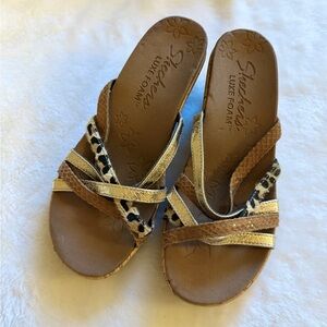 NEW! Skechers Women’s Brown, Gold & Leopard Luxe Foam Mule Wedge Sandals 5.5